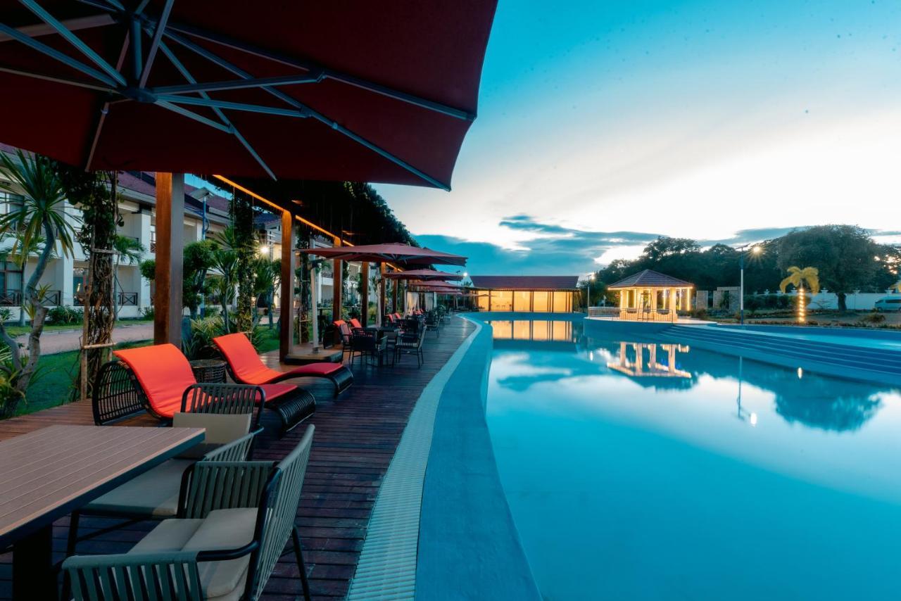 36Manor International Sport Hotel В'єнтьян Екстер'єр фото