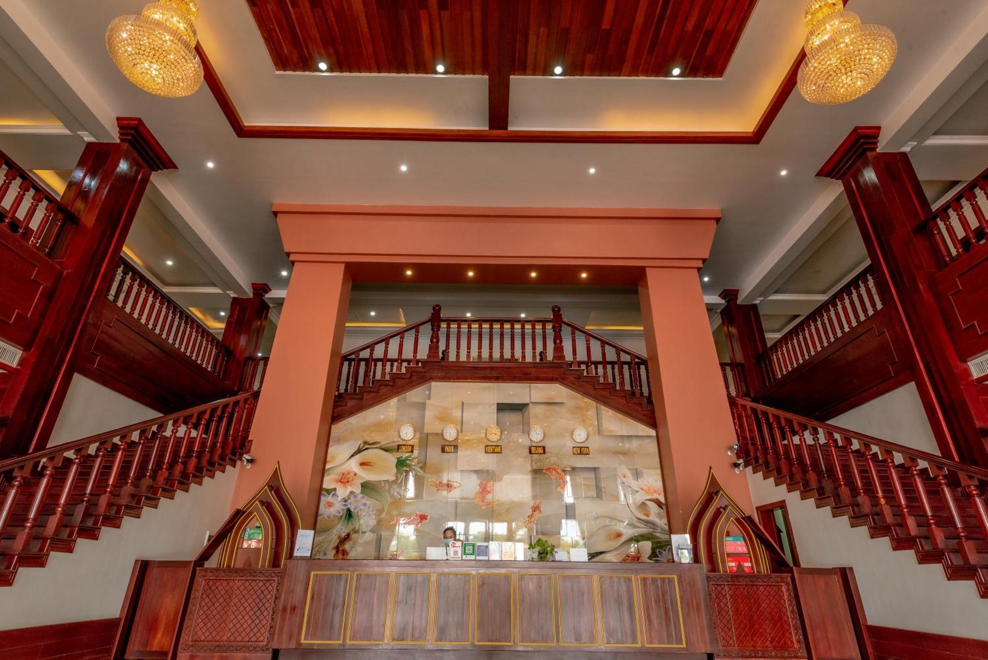 36Manor International Sport Hotel В'єнтьян Екстер'єр фото