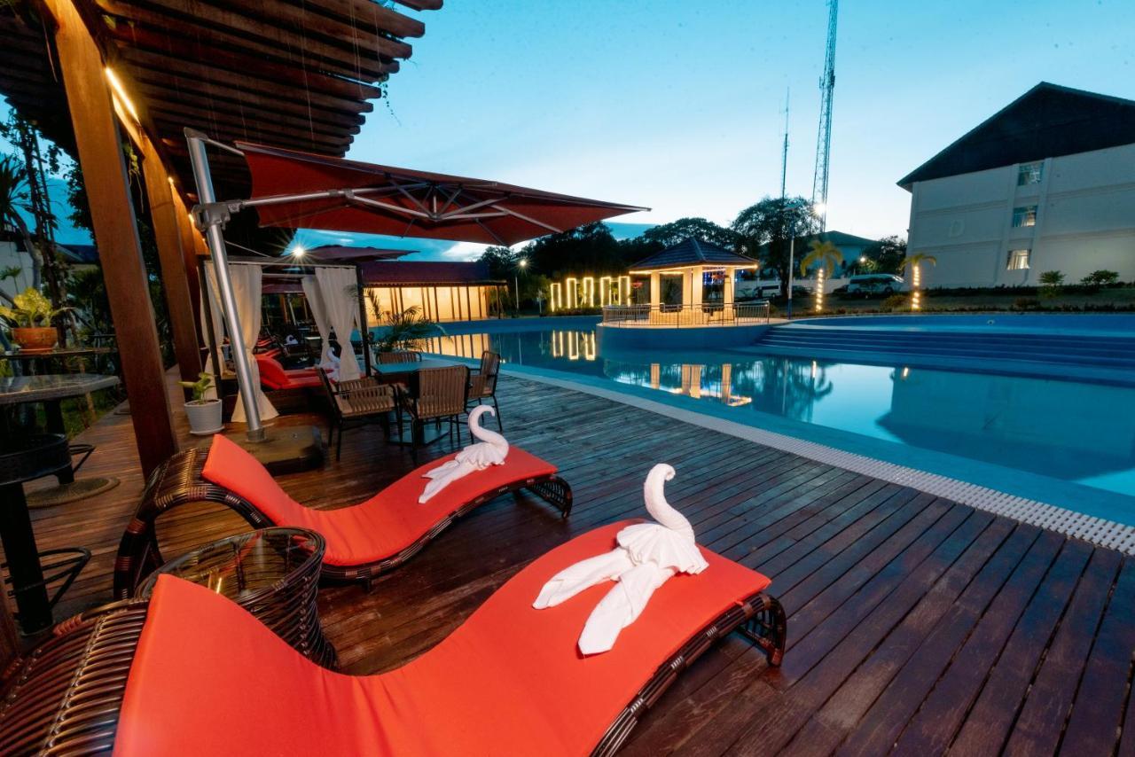 36Manor International Sport Hotel В'єнтьян Екстер'єр фото