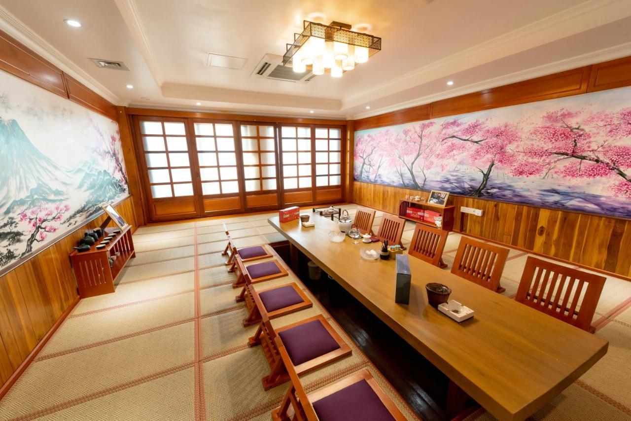 36Manor International Sport Hotel В'єнтьян Екстер'єр фото
